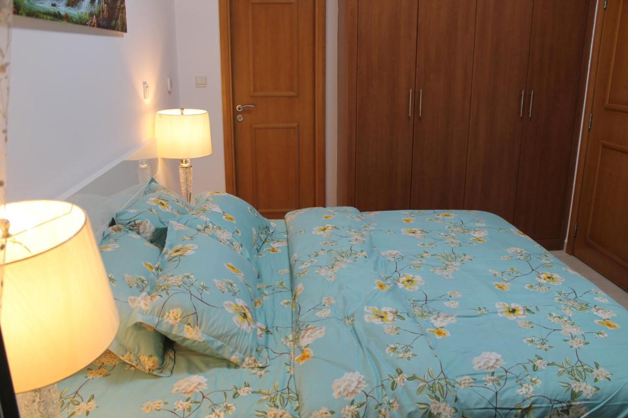 Newly Furnished One Bedroom Apartment Next To Metro & Beach In Marina Residence Dubai Exterior foto