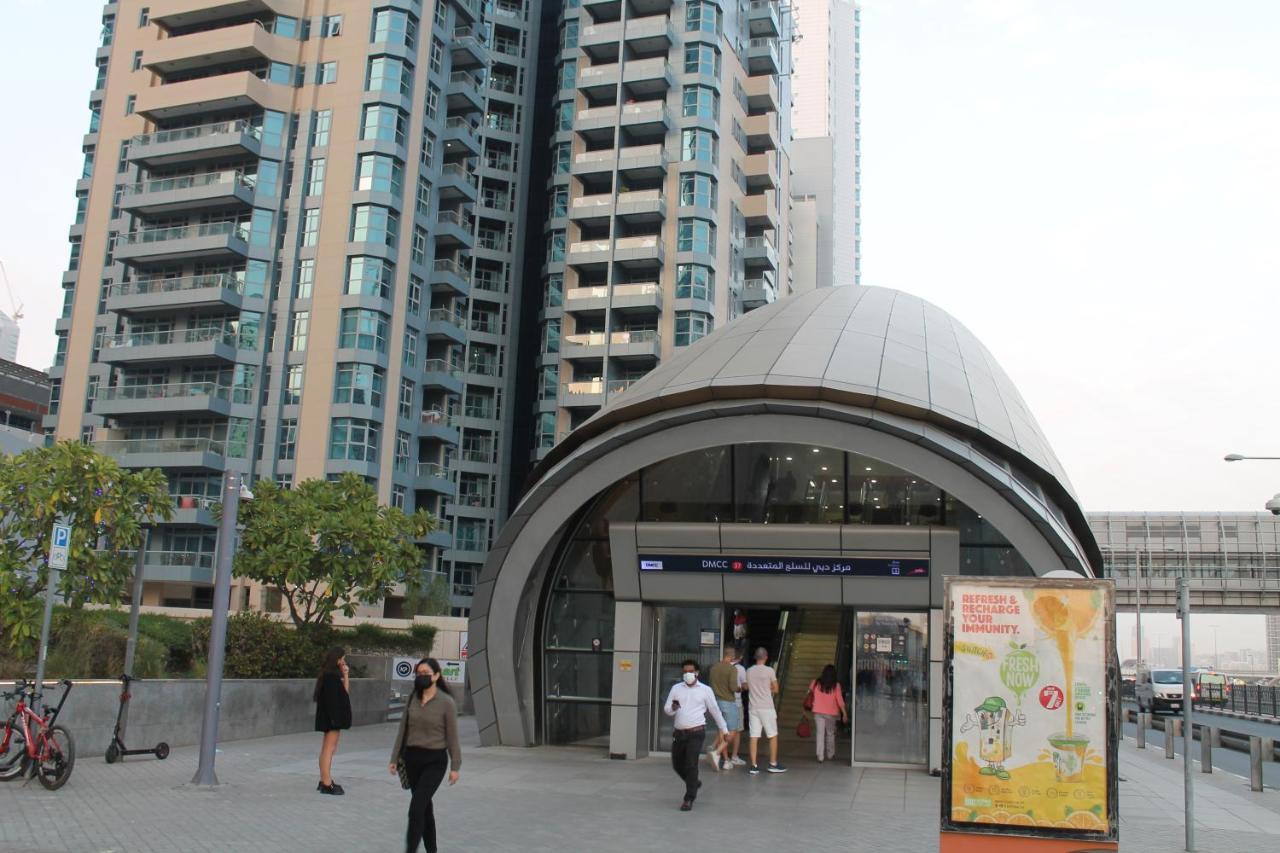 Newly Furnished One Bedroom Apartment Next To Metro & Beach In Marina Residence Dubai Exterior foto