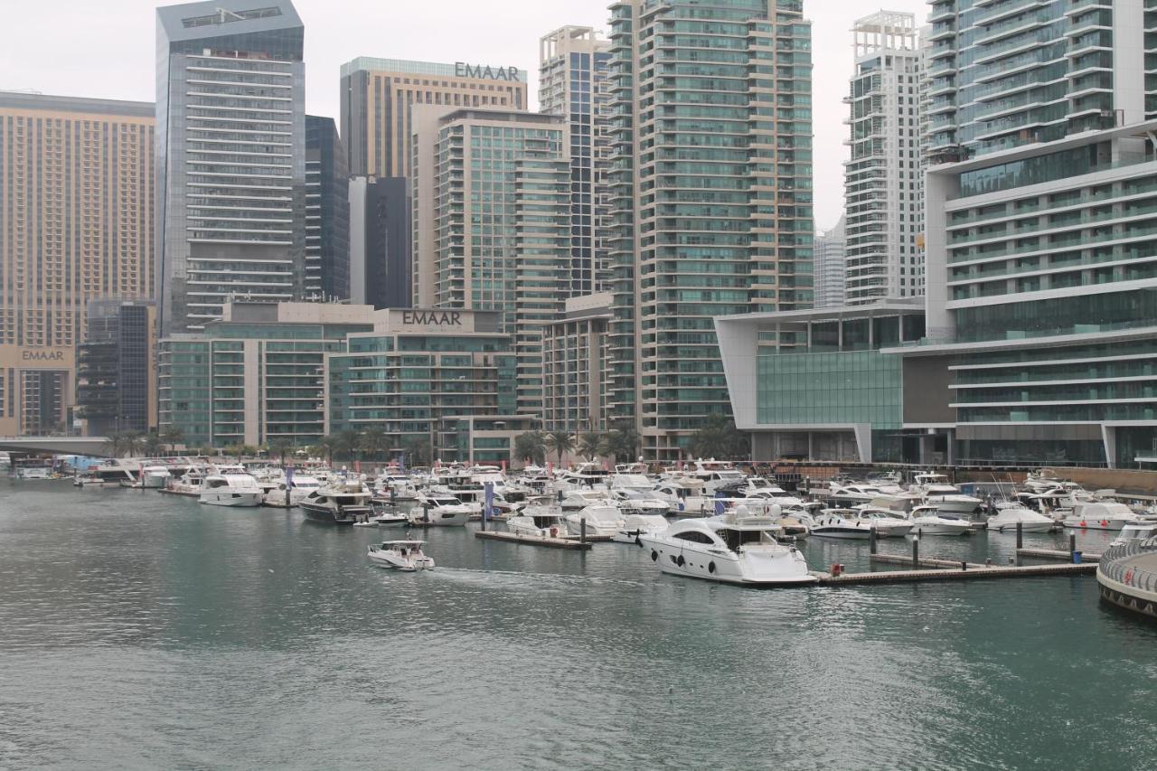 Newly Furnished One Bedroom Apartment Next To Metro & Beach In Marina Residence Dubai Exterior foto